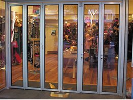 Bildspec’s Non-acoustic Glass Stacker door is perfect for non-acoustic applications
